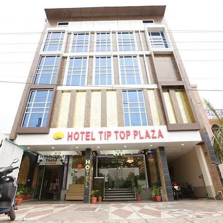 Tip Top Plaza Hotel Джайпур Екстериор снимка