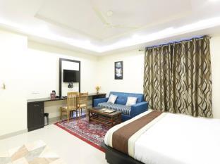 Tip Top Plaza Hotel Джайпур Екстериор снимка