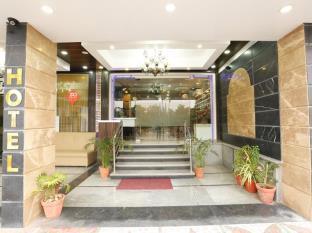 Tip Top Plaza Hotel Джайпур Екстериор снимка